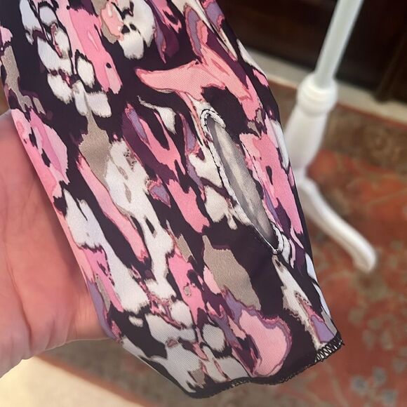 Jofit Pink and White UV Long Sleeve Crew Tee, size S - Picture 5 of 8